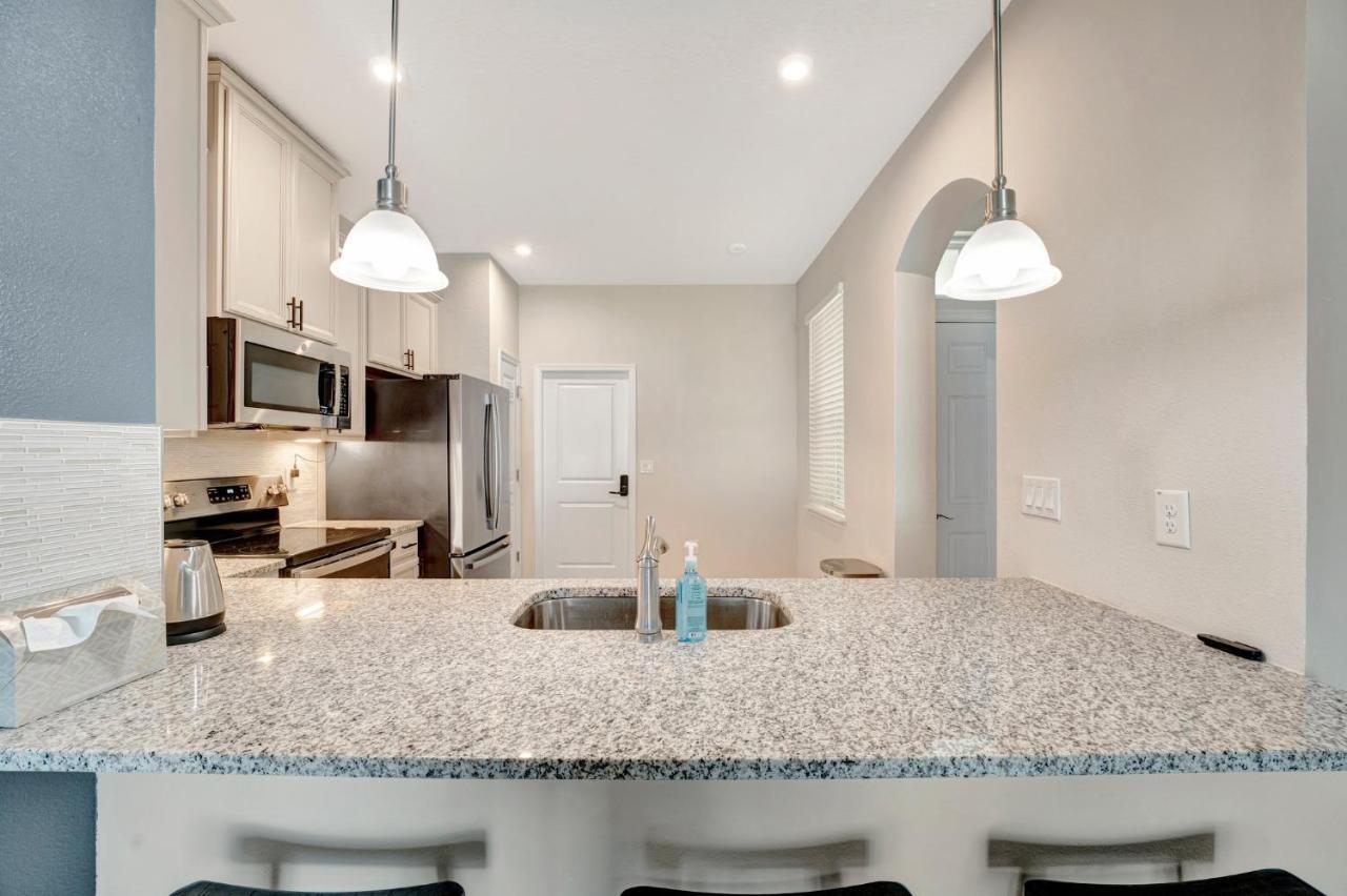 Zenhomes In Heart Of Brandon Convenient Location Exterior photo